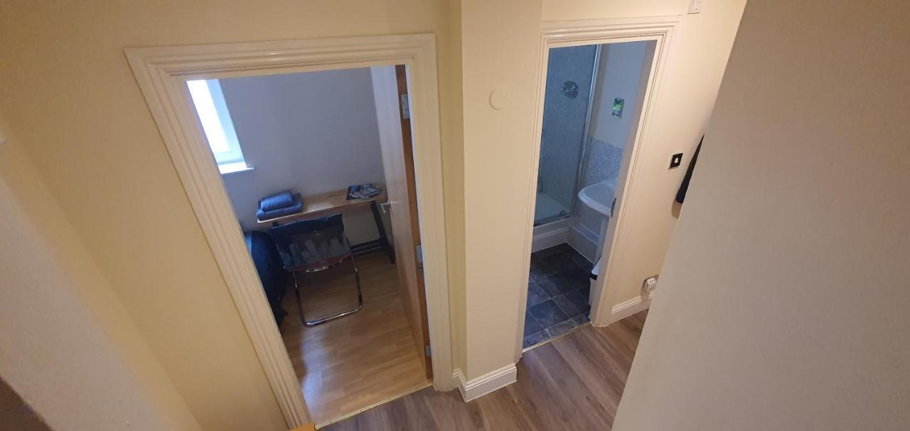 Double Room&Private Bath Near The Square Mile Londyn Zewnętrze zdjęcie